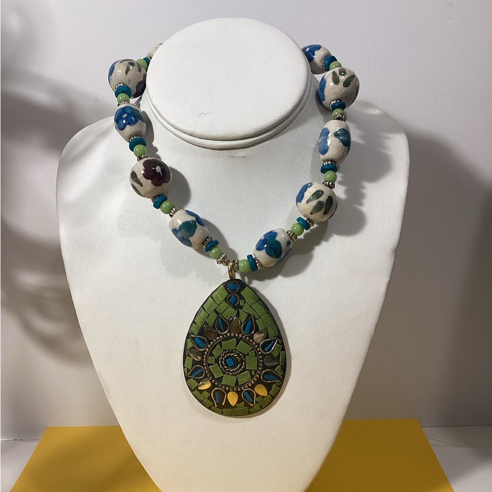 - Department Store Jewelry View 4